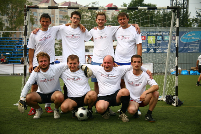 Команда ИНТЕЛЛЕКТ-С на турнире по мини-футболу